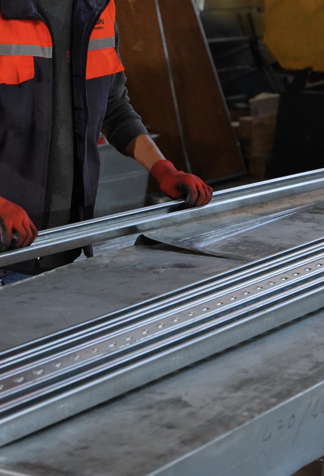 Solar altyapı için alt konstrüksiyon ve bağlantı çözümleri